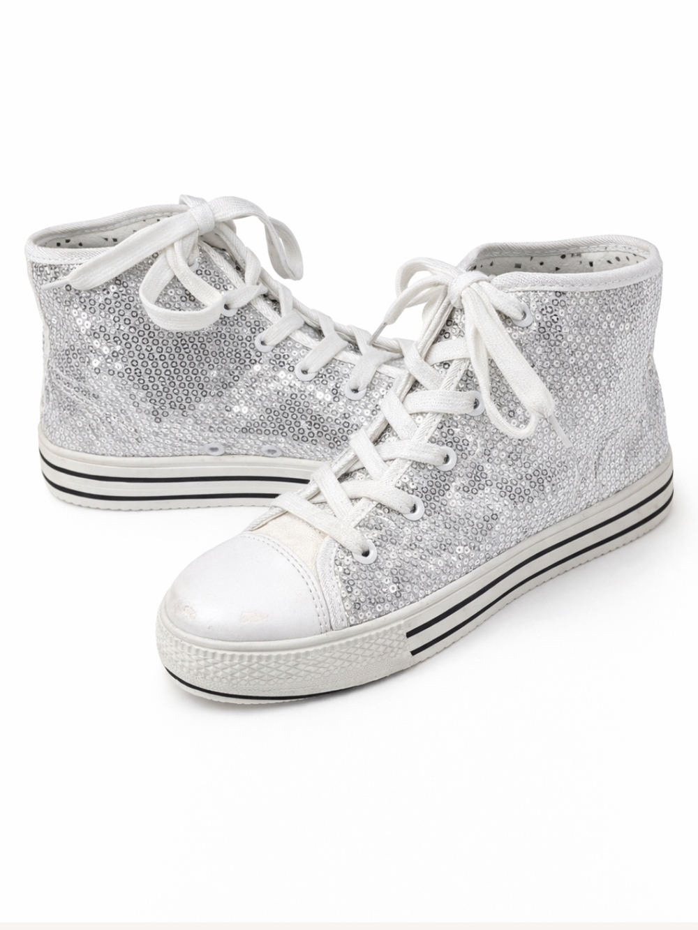 Silver Sequin High-Top Sneakers – Size 39 (Fits 7.5–8) Converse Streetwear Vibe
